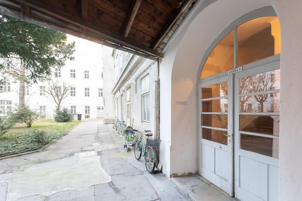 Апартаменти Charming & Authentic Vienna Flat - Central Located Екстер'єр фото